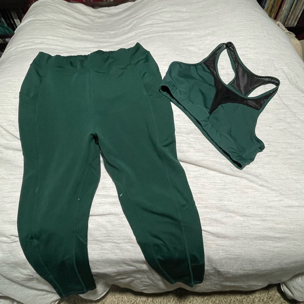 Bundle of two workout leggings and bra